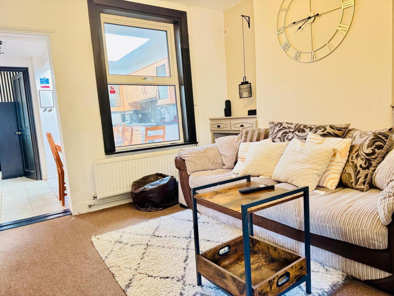 Jasper's Pet-Friendly Family Haven Villa Cambridge  Exterior photo